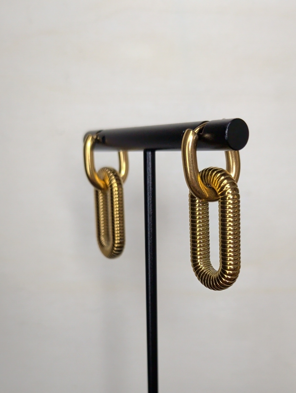18k Gold Plated Link Drop Earrings - Ribbed Texture Oval Drop on Huggies